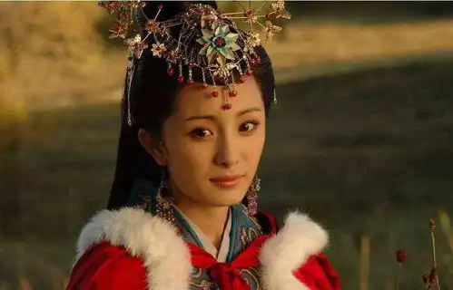 杨幂隔空喊话愿意0片酬出演战狼3,吴京只回复两个字,双方实现了共赢