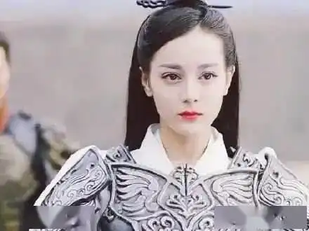 如果赵丽颖杨紫杨幂热巴四大顶流的古装剧撞档上线,你支持谁
