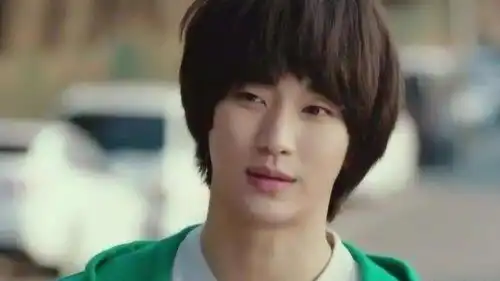 爱的迫降客串角色上热搜金秀贤重现隐秘经典角色,催泪