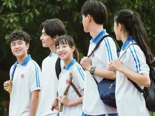 优酷又一青春剧来袭,演员清一色初恋脸,剧照糖度满分
