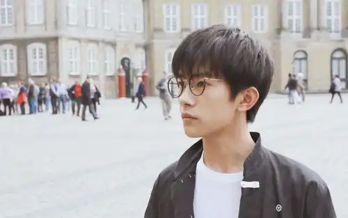 易烊千玺厉害了,艺考名次棒还被周一围大赞,尤其这句话评价太高
