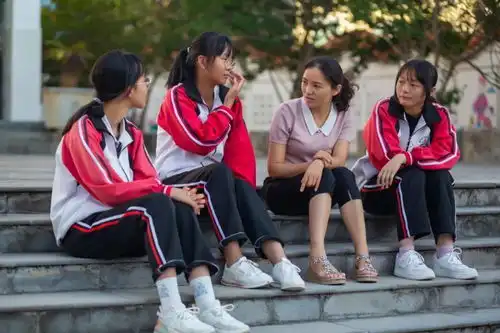 立德树人,榜样引领爱与责任同行梁河县民族寄宿制学校教师杨文优
