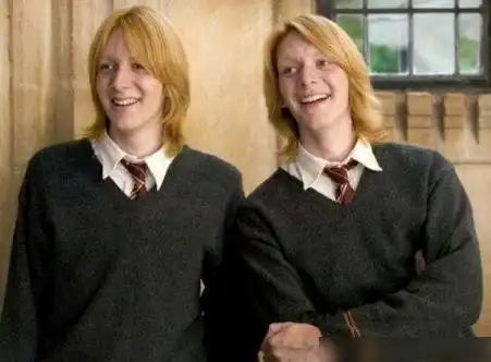 哈利波特过去18年,男主已认不出,伏地魔是最帅的一个
