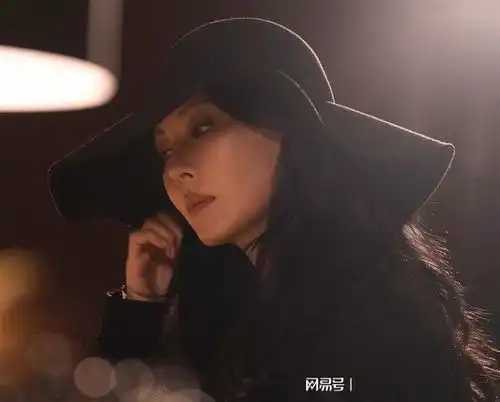 金素妍模范出租车2剧照公开观众们又要串戏到顶楼啦