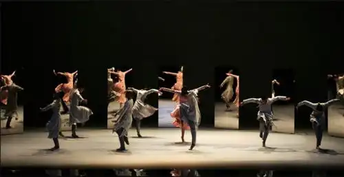 都在刷上海的好戏,田沁鑫却另有苦心
