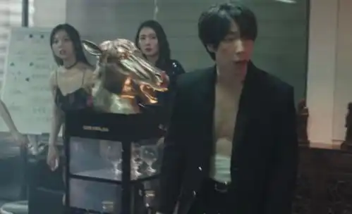 扫黑风暴李成阳桌上的4杯酒,3杯预示一关键人物意外死亡