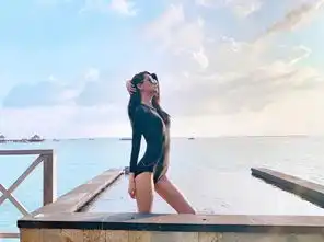 肉蒲团女主蓝燕,大晒海边泳装照,这是妈妈带来的福利
