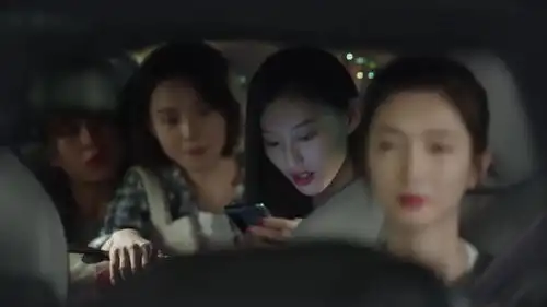 欢乐颂3蓁蓁开百万豪车,朱喆妹妹立马想蹭关系,朱喆反应绝了
