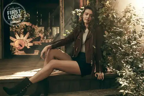 吸血鬼日记和初代吸血鬼衍生剧吸血鬼遗产首曝宣传照