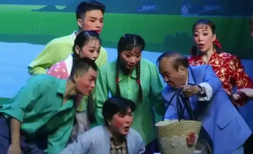 从常倒霉到常有福,来看看倒霉大叔常有福的求婚记
