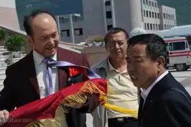 清凌凌的水蓝莹莹的天212