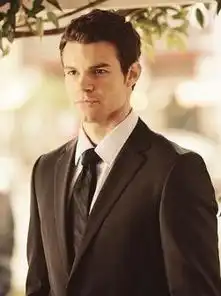 初代吸血鬼美剧第一季