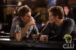 爱死帅哥那非常迷人的小酒窝
