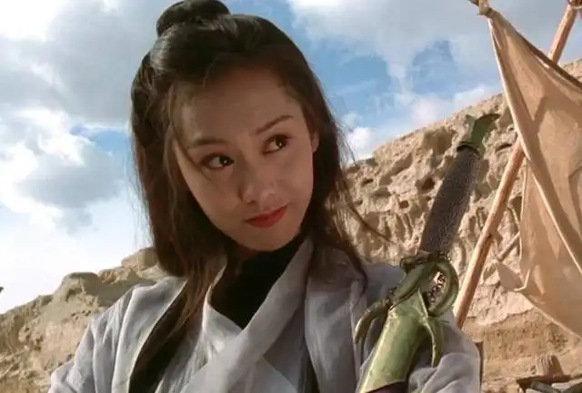 因一角色火了一辈子,和丈夫相恋14年才结婚,今一家三口好温馨啊