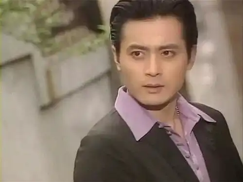 最近剪天桥风云,觉得张东健还是很帅啊
