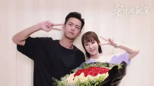 蜜汁炖鱿鱼正式定档,杨紫搭档李现,萝莉歌姬搭配电竞大神