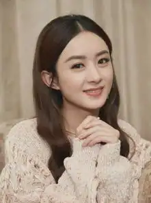 这些女星的证件照,与平时也差太大了
