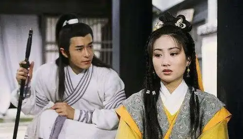 本可以是古龙的一部杰作,却毁于代笔,圆月弯刀终极对决并未出现