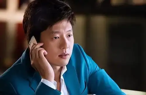 洪世贤,成就了凌潇肃,但同时也毁了他
