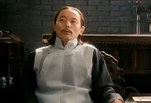 让子弹飞张麻子和黄四郎火并时,汤师爷的一句话,暴露了他身份
