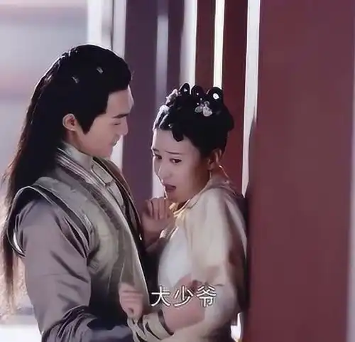 锦绣未央李敏峰勾引紫烟,紫烟一脸娇羞答应,怎料这竟是长乐的阴谋
