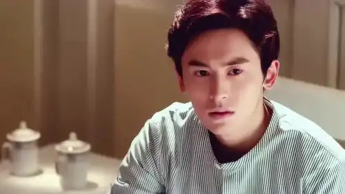 半妖倾城雪舞对明夏爱的深沉,即使明夏不爱她,也愿意配合演出
