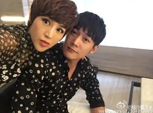 40岁的鲍蕾不愧为陆毅的爱妻,越来越有夫妻相,穿衣起来美丽动人
