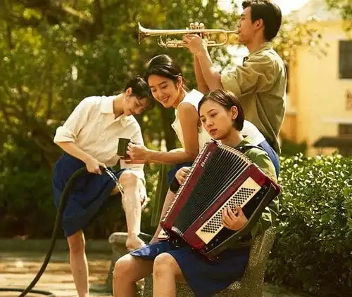 冯小刚观众花钱骂我没事,影评人就不行,因为他们拿钱了
