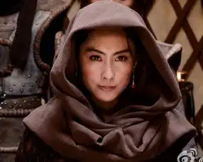 朱茵晒牵马照,网友却看到了昔日的紫霞仙子
