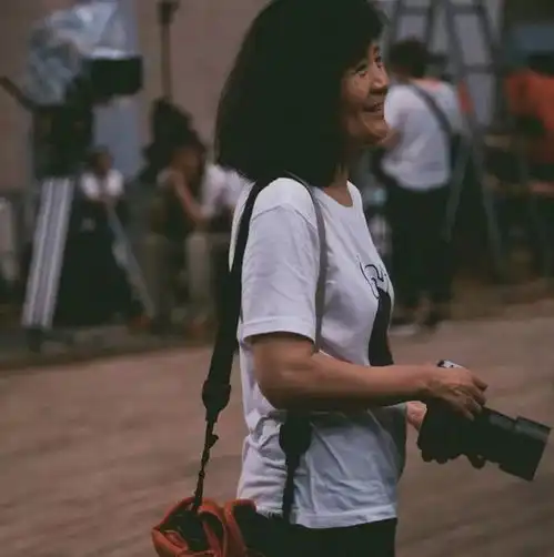 给你一次近距离了解张艺谋的机会
