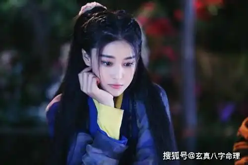 射雕英雄传中,他是杨过亲生父亲,武功远胜杨康,曾吊打郭靖
