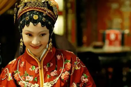 新版红楼梦王熙凤姚笛饰
