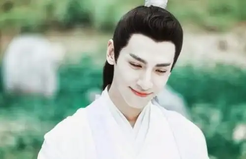 触底必反弹,从小鱼仙倌成天帝
