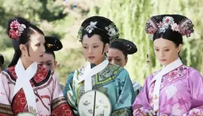 包吃包住的清朝妃嫔,她们的月例银子有多少
