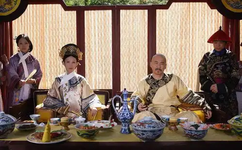 甄嬛传为演好瘸腿的周宁海,他往鞋子里塞石子,每走一步都疼
