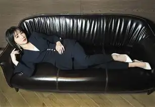 柳岩每天起床后睡觉前,都会去搜自己的名字