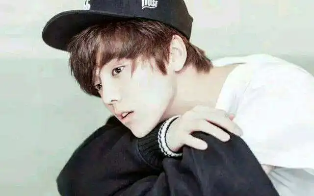 脱粉回踩成热潮细数5位遭遇老粉丝脱粉的明星,朱一龙或成赢家
