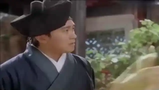 唐伯虎点秋香祝枝山冒充唐伯虎,结果满脸膏药,星爷直接尴尬