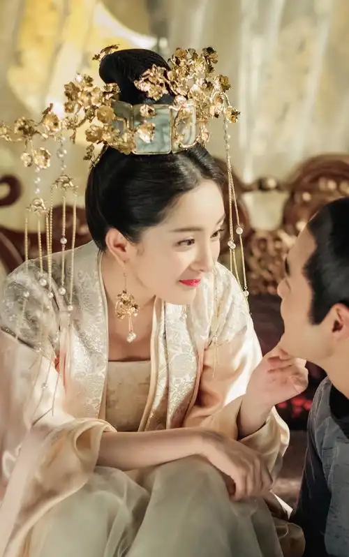 杨幂和郑爽新剧同天播出,你最想去支持谁
