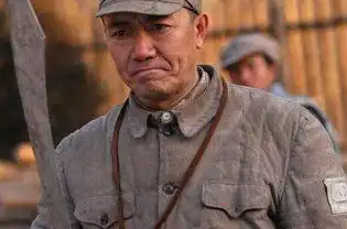 因亮剑一夜成名,抛弃原配娶小13岁女星,娇妻曾是陈道明梦中情人
