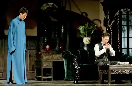 北京人艺建院70周年放送经典剧目杨立新龚丽君回忆雷雨排演故事
