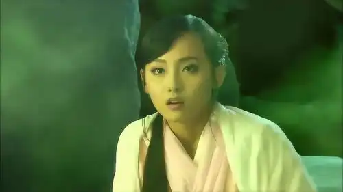 天师钟馗转世小倩好美啊,黑山老妖还蛮帅的啊,可惜特效好尴尬