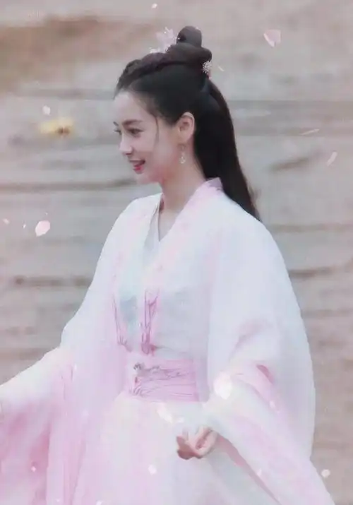 孤芳不自赏后杨颖再接古装剧,男主是一代男神,希望这次别毁
