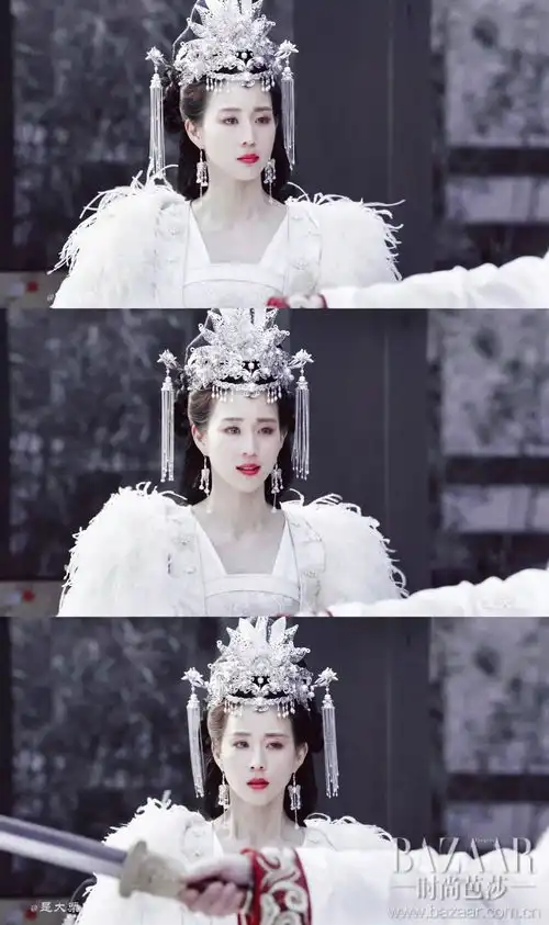 用杨幂热巴的红感妆搭我的100件衣服竟然都很配