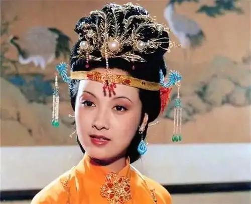 她是87红楼梦里的王熙凤,又矮又黑不被看好,一试戏竟惊艳全场
