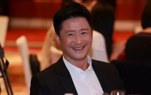 吴京与释小龙,两代功夫小子同框,网友战狼3男主角
