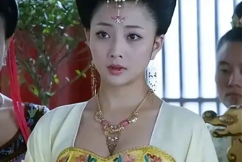唐朝真是以胖为美吗,看到杨贵妃的真实体重后,女孩就笑不出来了
