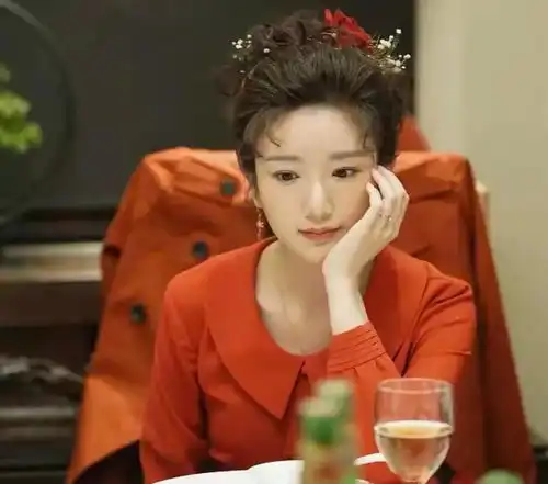 乔家的儿女乔四美扔了戚成钢,大快人心,她终于活了回自己
