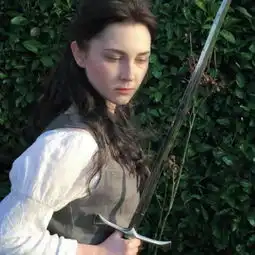 17岁女子化妆术惊人,模仿赫本真假难辨
