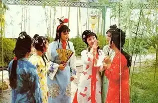 87版红楼梦里2700件戏服都是由她设计,至今美得心颤